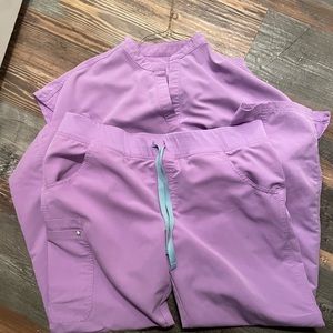 Figs scrubs